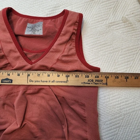 Athleta tank top. - Picture 10 of 13